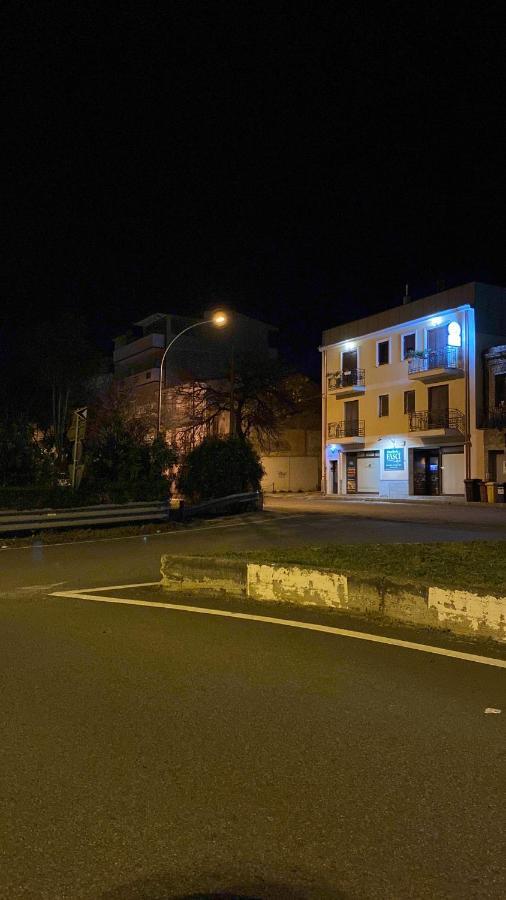 Airport House B&B Reggio Calabria Exterior foto